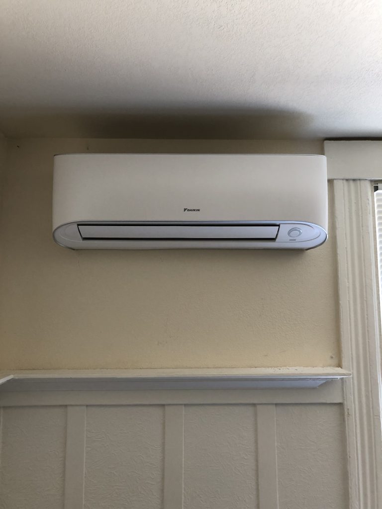 Repair or Replace: 5 Signs to Know When Your Air Conditioner Needs Replacement